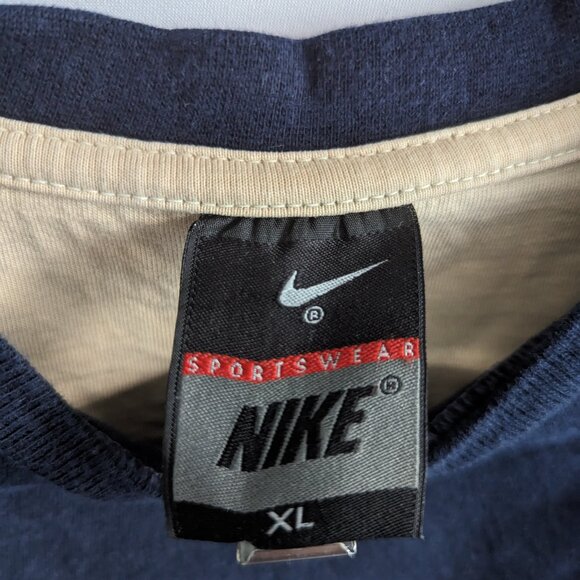 Vintage Nike Long Sleeve - Picture 3 of 7